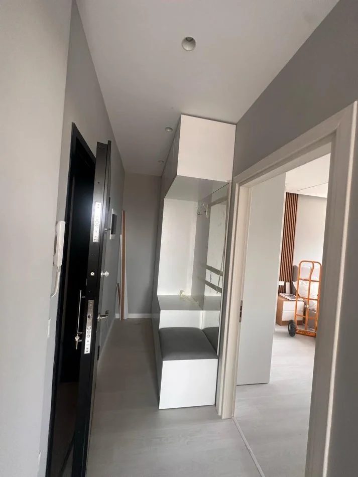 Tirane, jepet me qera apartament 1+1+Ballkon Kati 3, 75 m² 600 € (River Residence, Ne krahe me Green City)