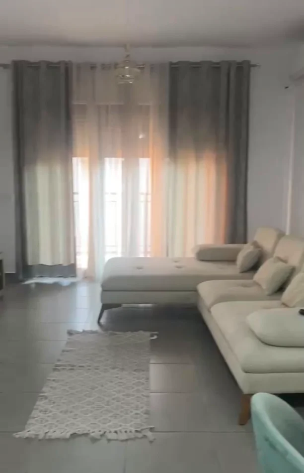 Tirane, jepet me qera apartament 1+1 Kati 5, 70 m² 550 € (Green City , Astir)