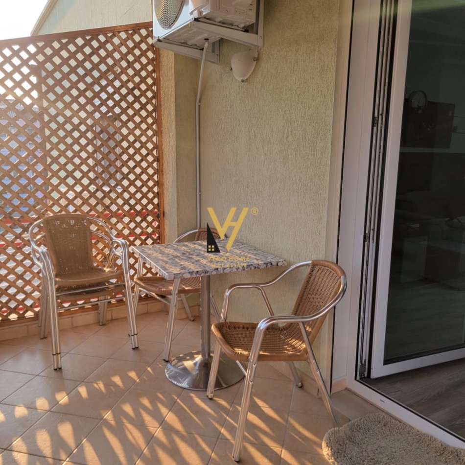 Tirane, jepet me qera apartament 2+1+Ballkon Kati 5, 110 m² 900 € (KOMUNA E PARISIT)