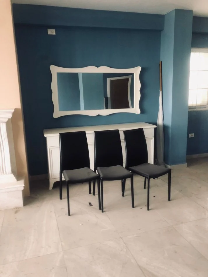 Durres, shitet apartament 3+1+2 Kati 4, 160 m² (SHKOZE KODRA PRIFTIT!)