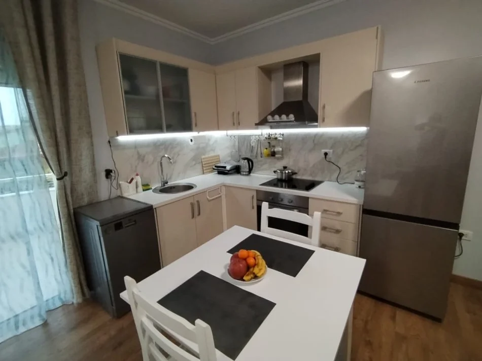 Apartament 1+1 per Shitje ne Sarandë, rruga Butrinti.