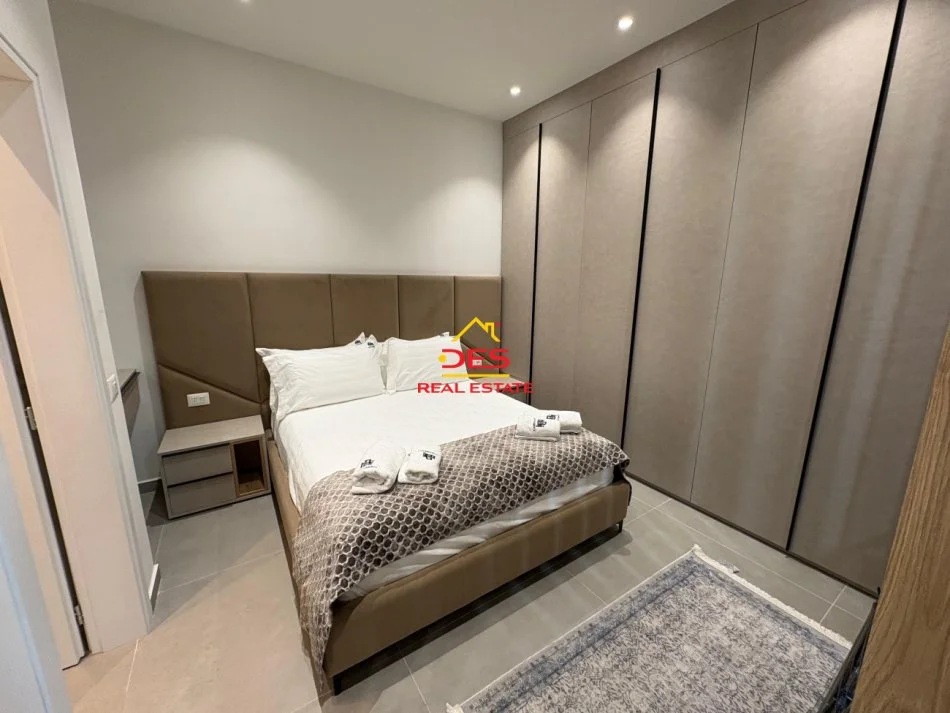 Vlore, shitet apartament Kati 0, 185 m² (Lungomare)