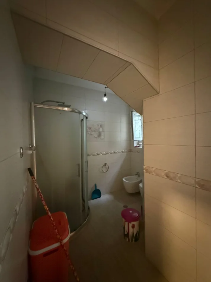 Tirane, jepet me qera apartament 2+1 Kati 2, 90 m² 600 € (Myslym Shyri)