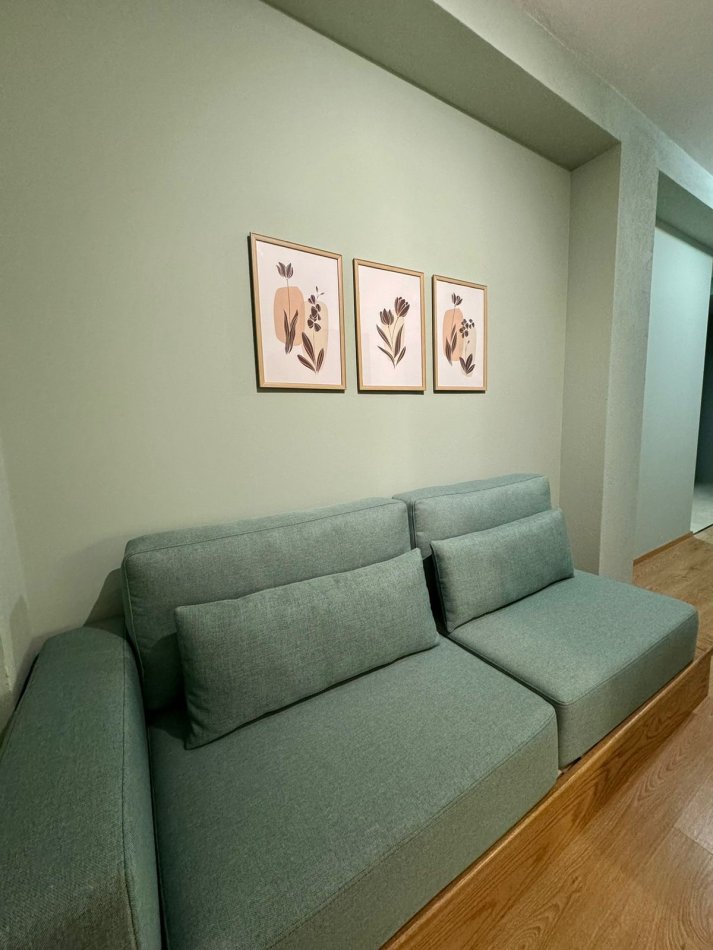 Tirane, jepet me qera apartament 1+1 50 m²,cmimi 37.000 lek (Kongresi manastirit)