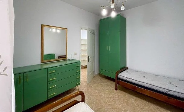 Tirane, jepet me qera apartament 2+1+Ballkon Kati 4, 102 m² 750 € (KOMUNA E PARISIT)