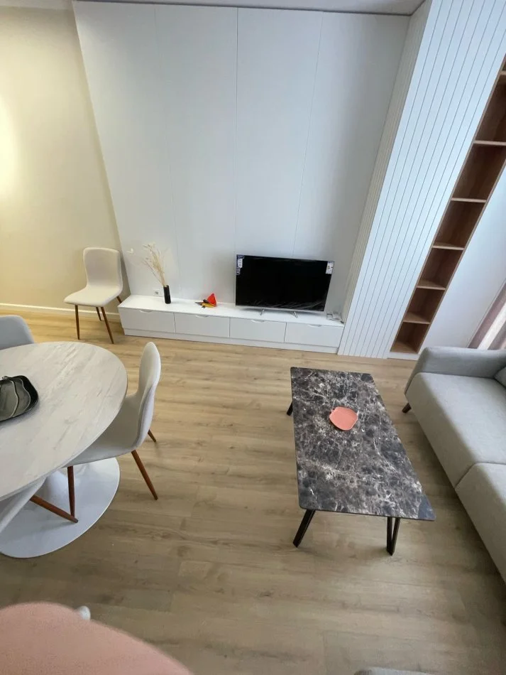 Tirane, jepet me qera apartament 1+1 Kati 2, 50 m² 550 € 