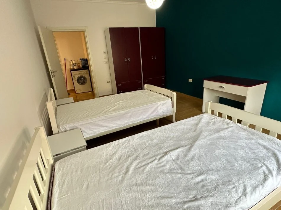 Tirane, jepet me qera apartament 2+1+Ballkon Kati 6, 99 m² 500 € (Astir)