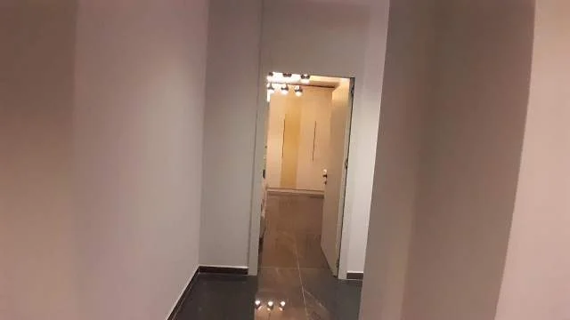 Tirane,  Penthouse me Qira1+1+ Super Verande ( Bulevardi Yzberisht )