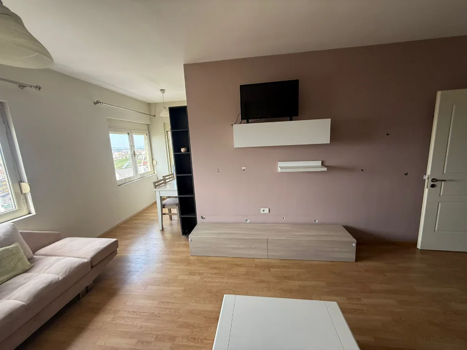 Tirane, shitet apartament 2+1 Kati 5, 97 m² 130.000 € (Shkoze)