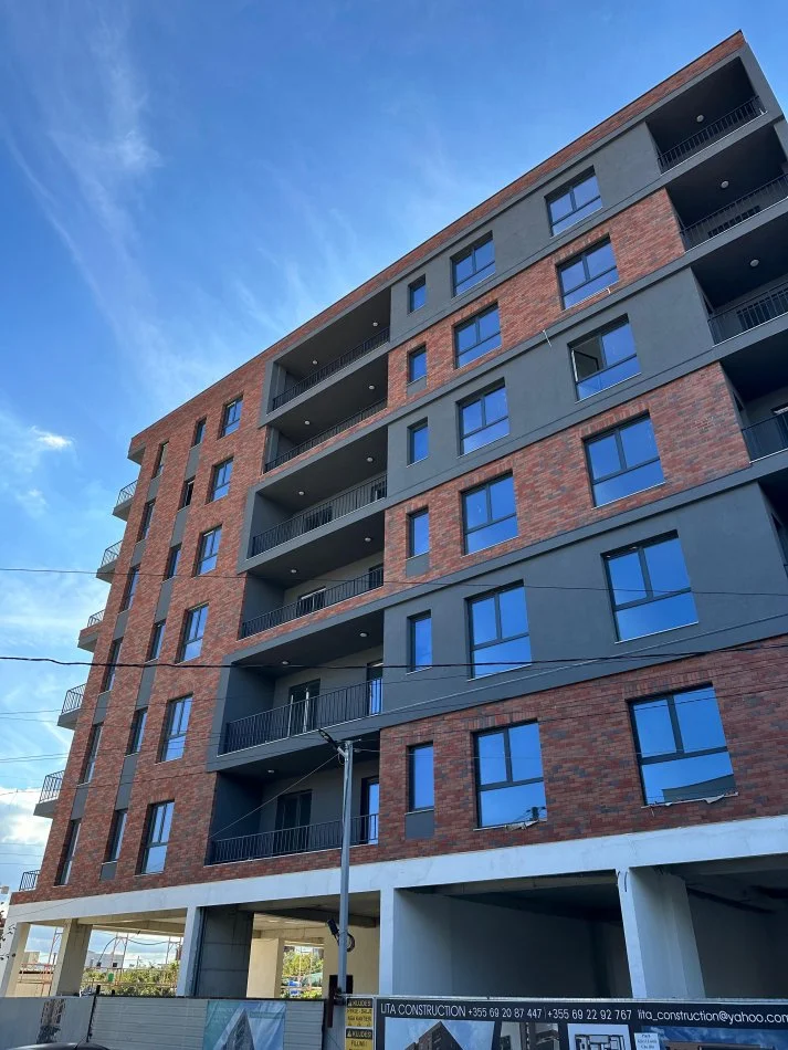 Tirane, shitet apartament 2+1+Ballkon Kati 6, 106 m² 101.000 € (Paskuqan)