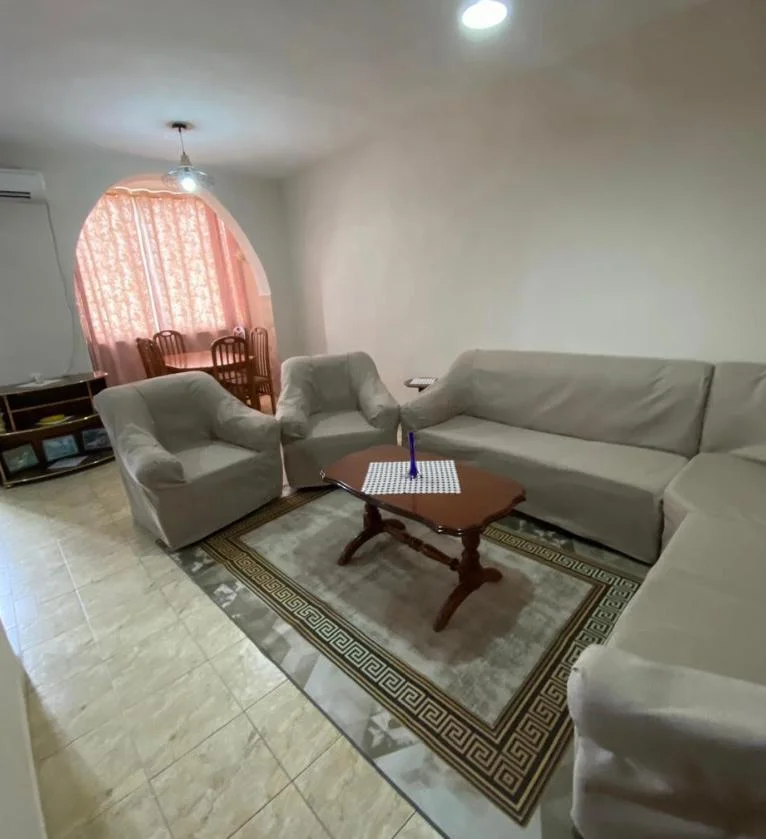 Tirane, jepet me qera apartament 2+1 Kati 5, 65.000 € (Te Ambasada Amerikane)