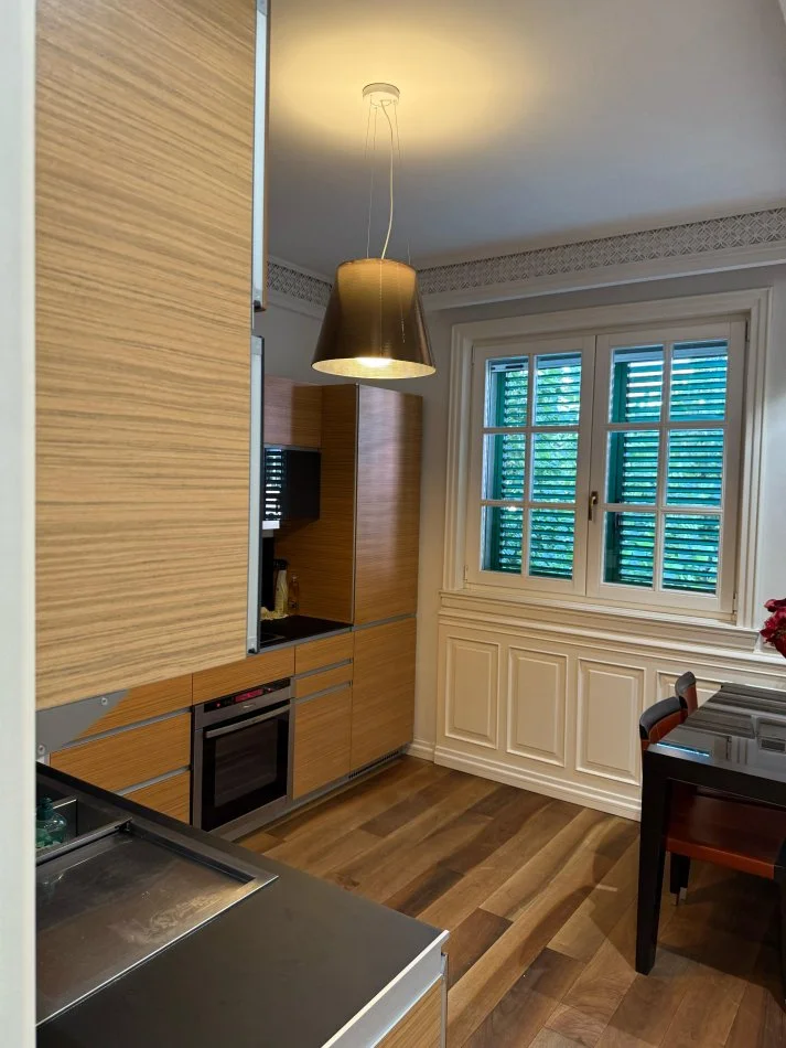 Tirane, jepet me qera apartament 1+1+Aneks Kati 1, 700 € (Shkolla e Kuqe)