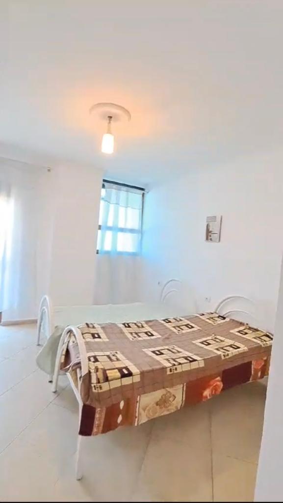 Tirane, jepet me qera apartament 2+1+BLK Kati 7, 120 m² 47.000 Leke (rruga Reshit Petrela)