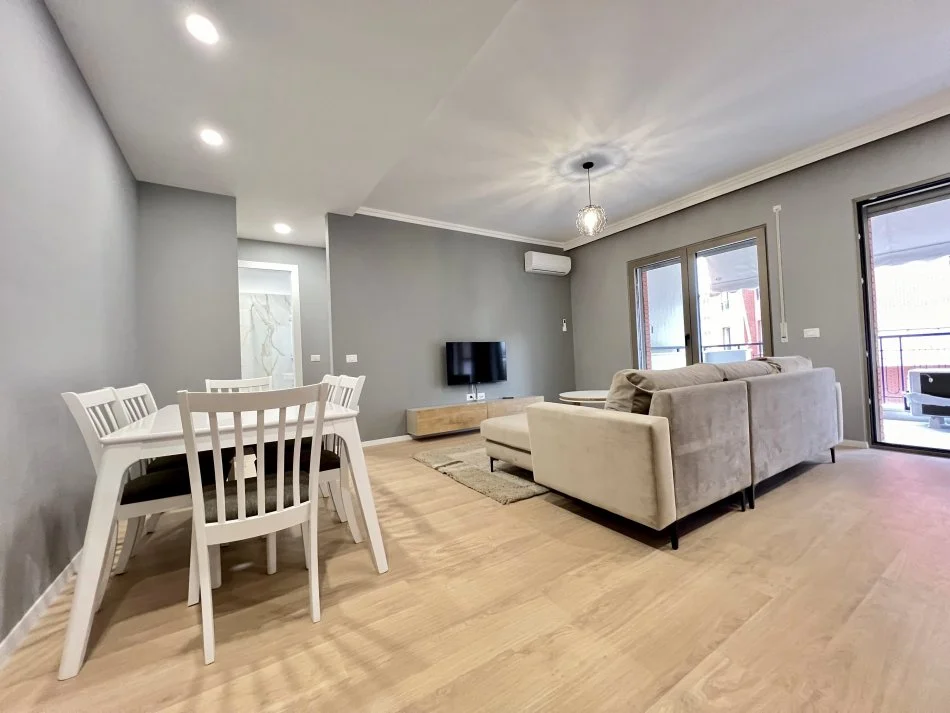 📣 QERA SUPER Apartment 1+1 Me Post Parking📍Kompleksi "Delijorgji" 🛣️ Rruga e "Kavajes" ✨