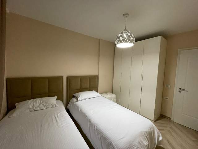 Tirane, jepet me qera apartament 2+1+BLK Kati 2, 94 m² 1.000 Euro (Myslym Shyri)