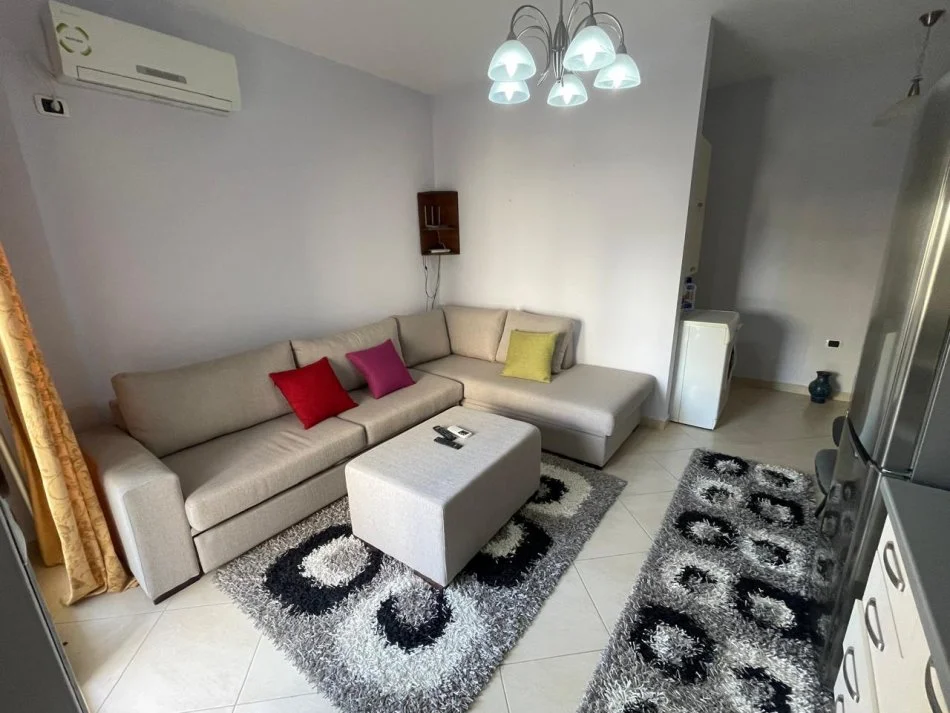 Shesim Apartament ne Rradhime me pamje nga deti