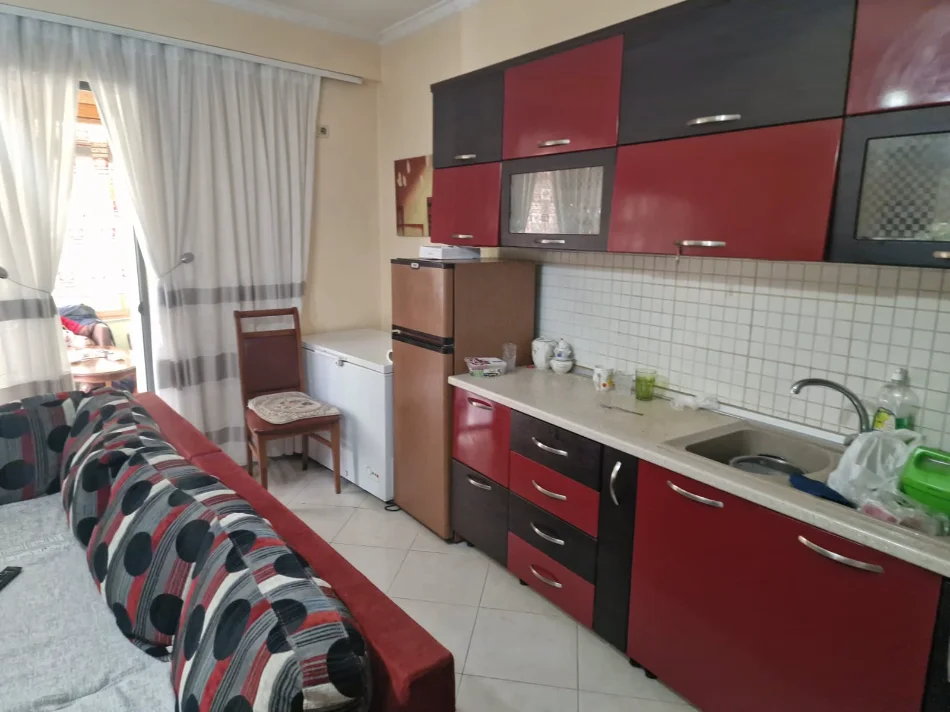 Tirane, shitet apartament 1+1 Kati 1, 69 m² 115.000 € (Astir)
