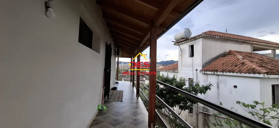 Vlore, jepet me qera shtepi 1+1+Ballkon Kati 2, 85 m² 350 € (Rruga Sali Bedini)