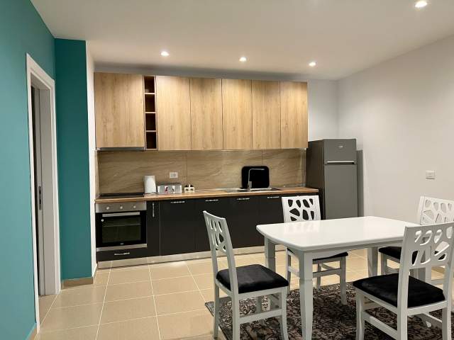 Tirane, jepet me qera apartament Kati 1, 70 m² 500 Euro