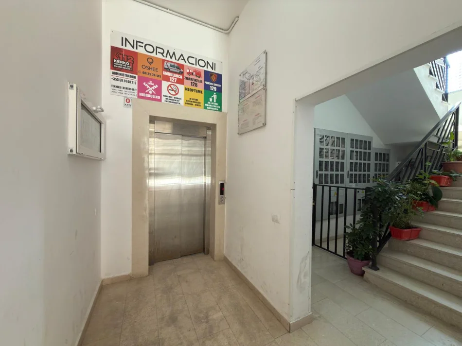 Tirane, shitet garazh | post parkimi Kati -1, 12 m² 30.000 € (Rruga Stavri Themeli)