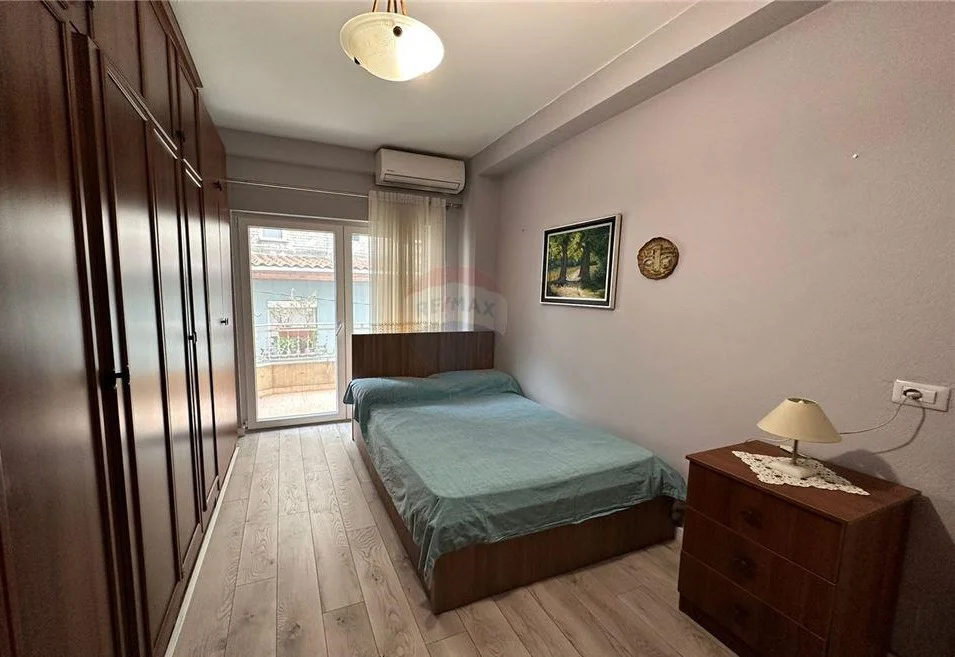 SHITET APARTAMENT 2+1 RRUGA FERIT XHAJKO!