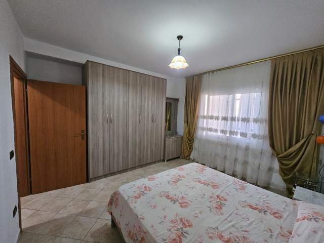 Durres, jepet me qera apartament 1+1+BLK Kati 7, 55 m² 300 Euro