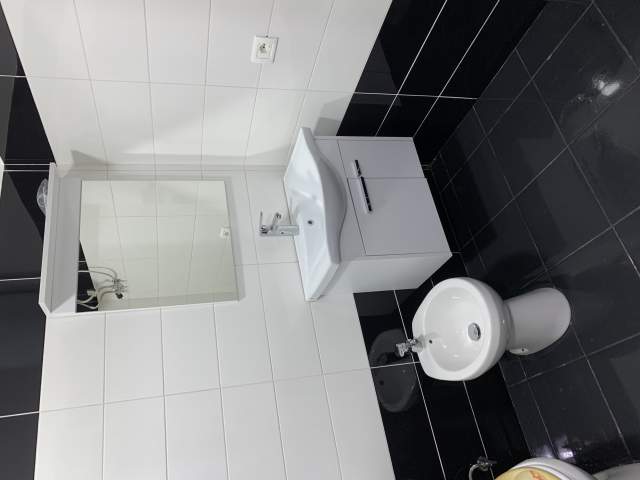 Tirane, jepet me qera apartament 1+1+BLK Kati 1, 65 m² 350 Euro (Bitraj Rezidence)