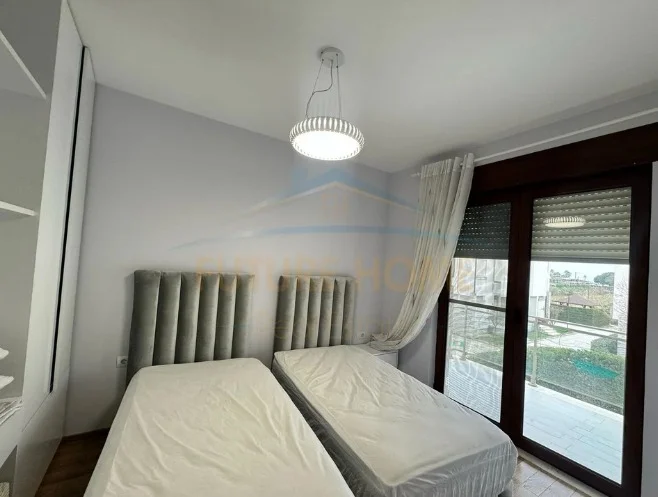 Durres, shitet Vile 2 Katshe Kati 1, 260 m² 450.000 € (Gjiri lalzit)