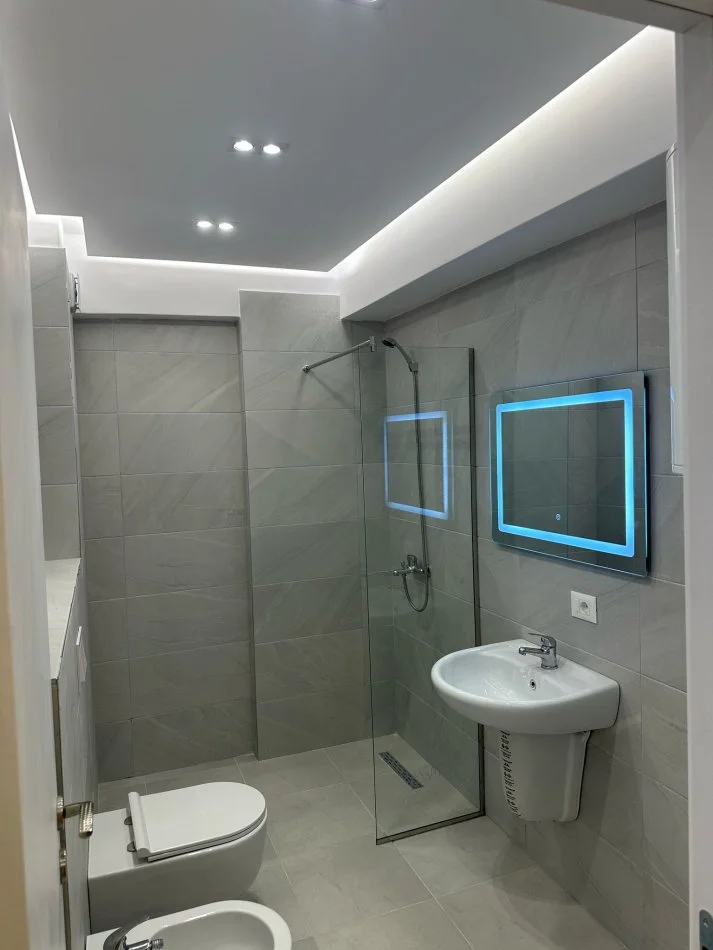 Tirane, shes apartament 1+1 Kati 4, 65 m² 135.000 € (Residenca Kodra e Diellit 2)