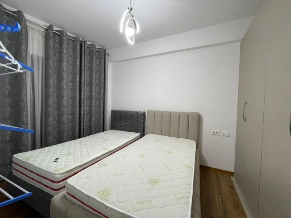 Tirane, jepet me qera apartament , 110 m² 900 € 