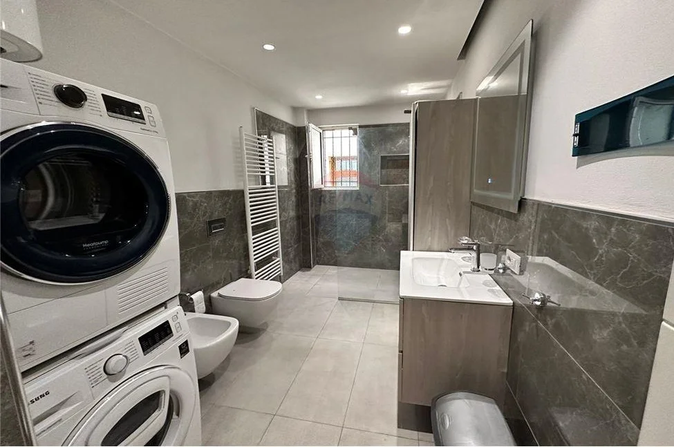 SHITET APARTAMENT 2+1 RRUGA FERIT XHAJKO!