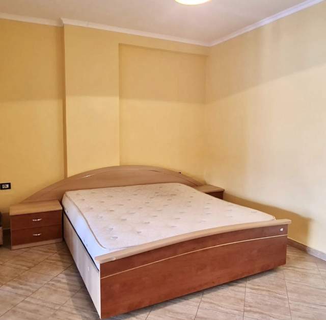Tirane, jepet me qera apartament 3+1+BLK Kati 1, 130 m² 390 Euro (Kodra e Diellit 1)