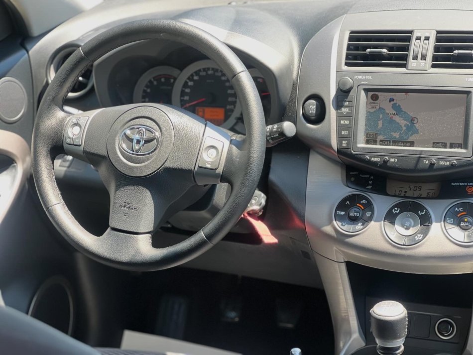 TOYOTA RAV4 - 2.2 NAFTE 👉 2008 👈 kambio MANUALE 6.700 €