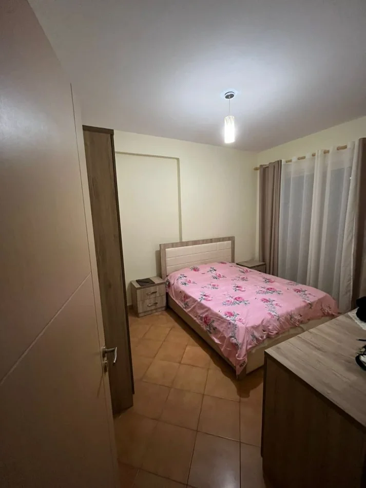 Tirane, jepet me qera apartament 3+1+Ballkon Kati 3, 104 m² 370 € (Fresk , Furre Buke Europa)