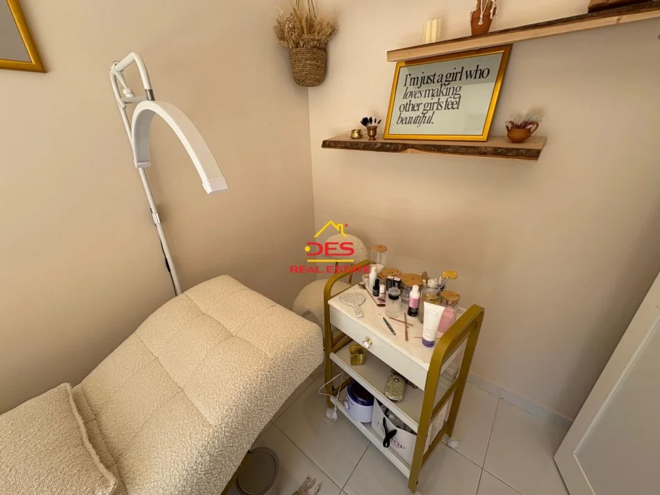 Vlore, shitet ambjent biznesi Kati 0, 30 m² (Rruga Sadik Zotaj)