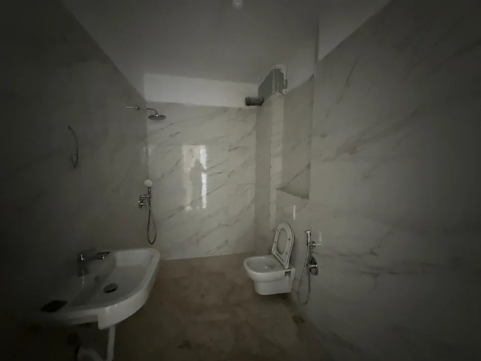 Tirane, shitet apartament 1+1 Kati 3, 73 m² 210.714 € (PAZARI RI)