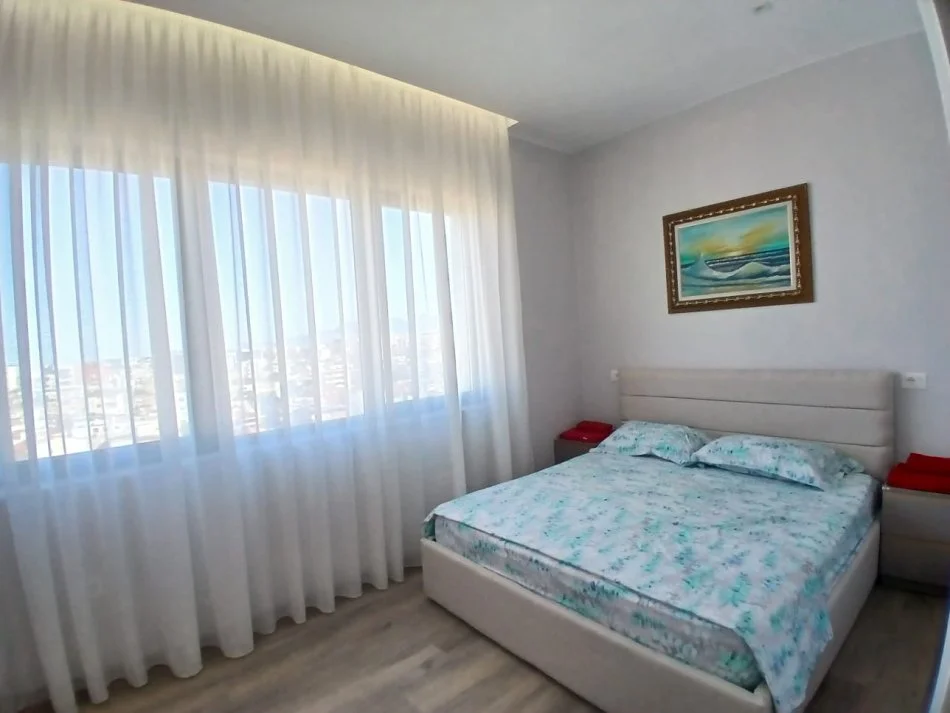 Tirane, jepet me qera apartament 1+1 Kati 5, 550 € 