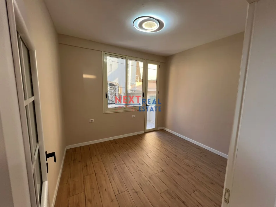 Vlore, shitet shtepi 2+1+Aneks+Ballkon Kati 0, 120 m² 140.000 € (VLORE)