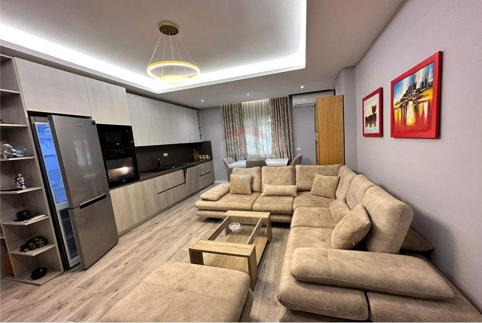 SHITET APARTAMENT 2+1 RRUGA FERIT XHAJKO!