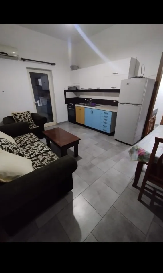 Tirane, jepet me qera apartament 2+1 Kati 3, 75 m² 350 € (Kodra e Priftit)