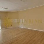 Tirane, jepet me qera ambjent biznesi Kati 3, 105 m² 700 € (Komuna e Parisit)