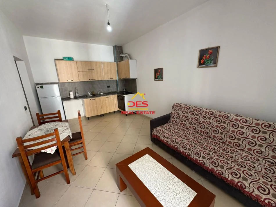 Vlore, shitet apartament 1+1+Ballkon Kati 6, 52 m² 82.000 € (Rruga Çajupi)