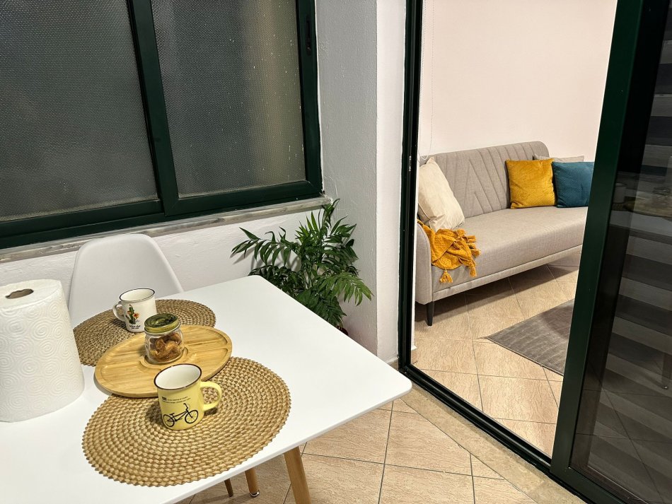 Tirane, jepet me qera apartament 1+1 Kati 1, 37 m² 350 € (Rruga Ali Pashe Gucia, Tirane)