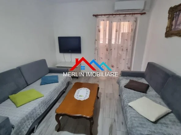 Tirane, jepet me qera apartament 1+1+Ballkon Kati 5, 70 m² 570 € (DON BOSKO)