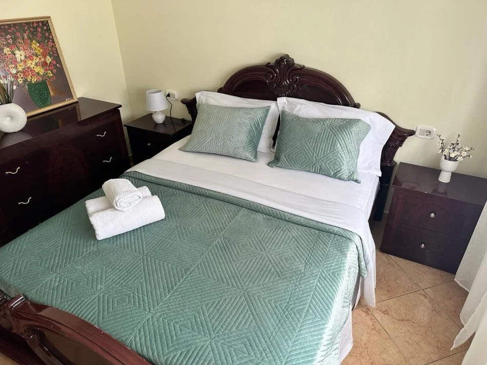 Tirane, jepet me qera apartament+verande | Penthouse 2+1+Ballkon, Kati 5, 100 m² 60 € (Rruga Tafaj)