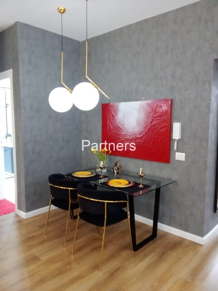 Tirane, jepet me qera apartament 1+1 Kati 5, 76 m² 800 € (mozaiku i tiranes)