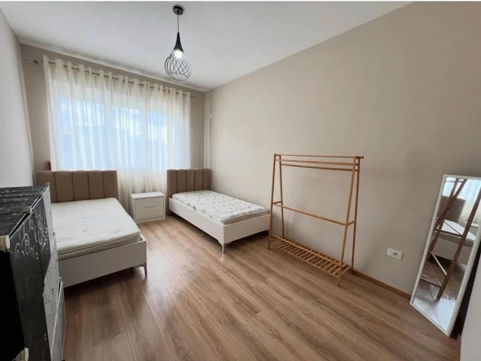 Tirane, jepet me qera apartament 2+1+Ballkon Kati 4, 110 m² 550 € (Kompleksi Mateo Kopshti Zoologjik)