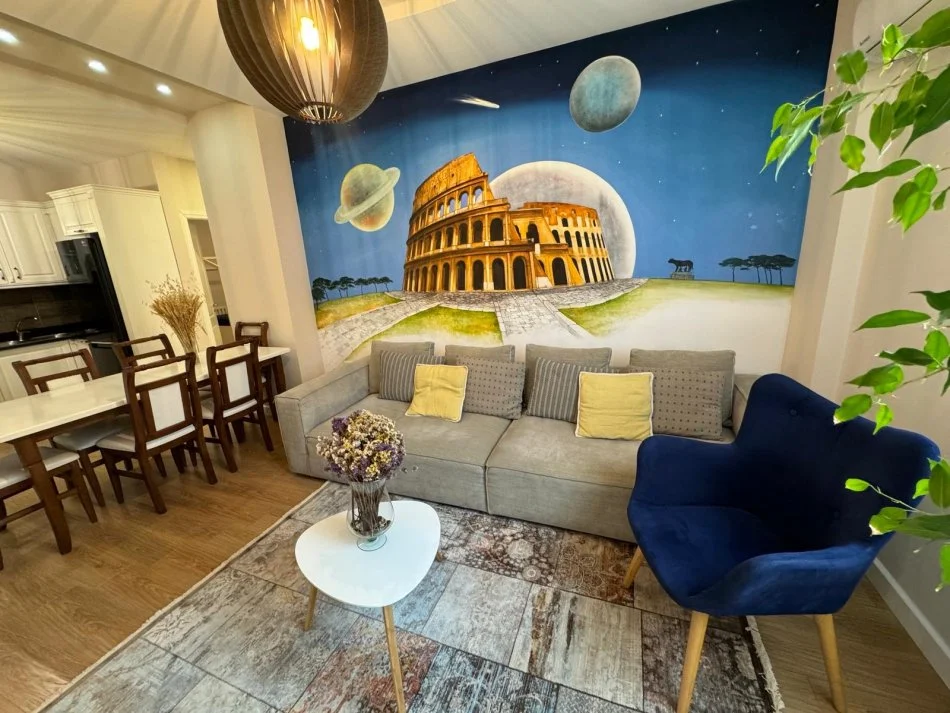 Tirane, jepet me qera apartament 1+1 Kati 1, 70 m² 650 € (Prane Hotel radison)