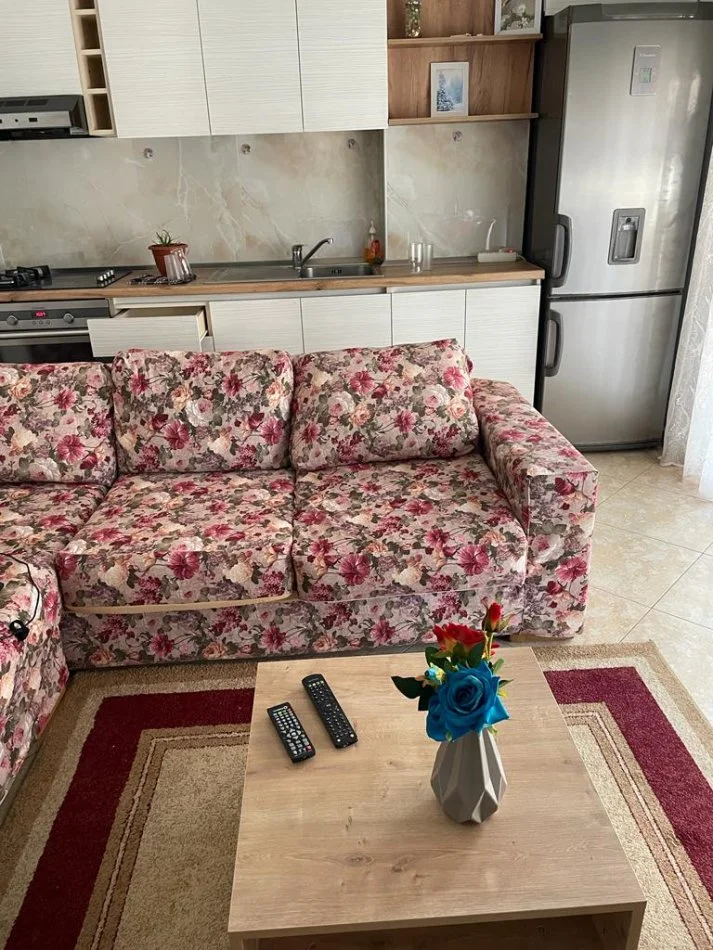 Tirane, jepet me qera apartament 2+1+Ballkon Kati 7, 75 m² 450 € (Don Bosko, pranë Vodafone)