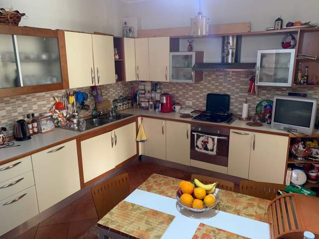 Tirane, shitet apartament 3+1+A+BLK Kati 2, 149 m² 250.000 Euro (Bill Klinton)